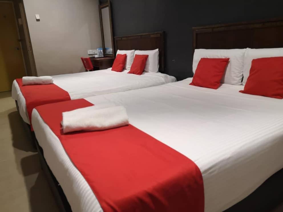 Nice Stay Hotel Raub Bagian luar foto